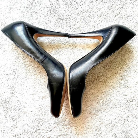 Aldo Genuine Leather Black Stilettos- Size 38euro (fits best as 7.5US) - Picture 3 of 15